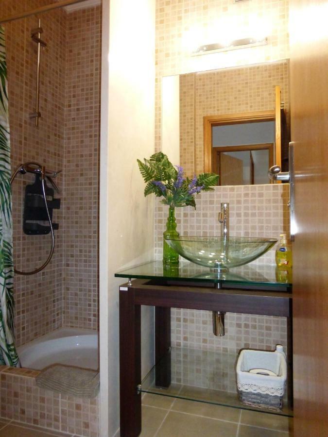 Lucas' House Apartment Lagos Ngoại thất bức ảnh