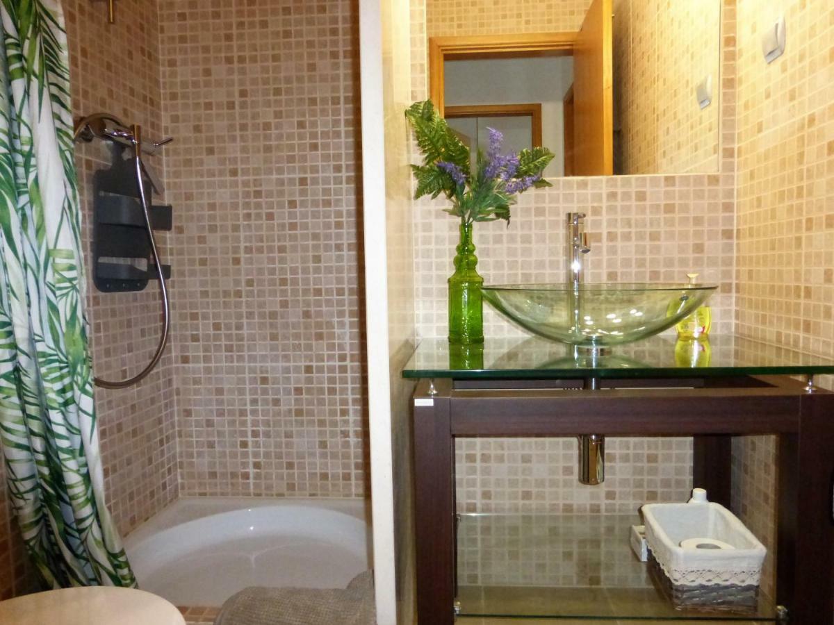 Lucas' House Apartment Lagos Ngoại thất bức ảnh